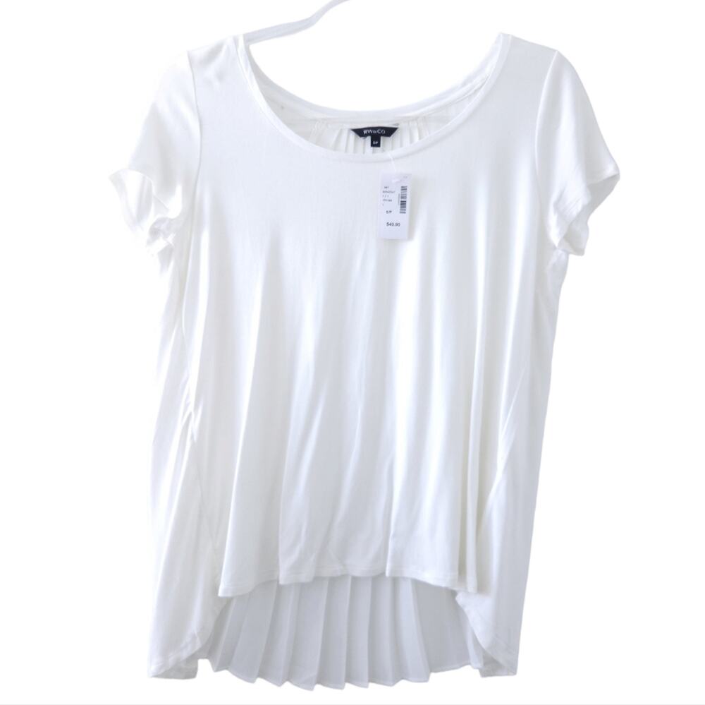 NEW RW&CO White Short Sleeves Blouse Medium, Accordion Pleated Back Casual Top